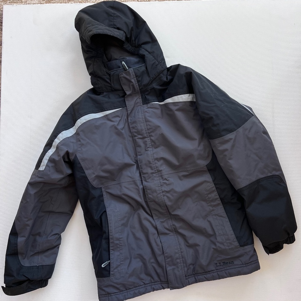LL Bean Kids Winter Jacket. Black, Gray, Silver. Good Used Condition M 10.12